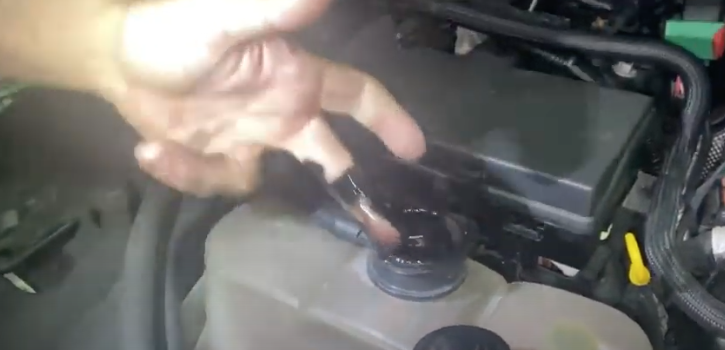 Jeep Grand Cherokee Oil in Coolant.