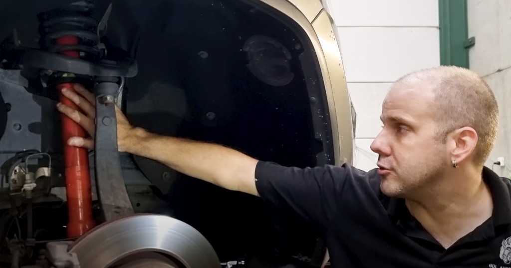 Jeep WK2 Suspension Noises GDL Automotive Mechanic Hornsby & Warriewood